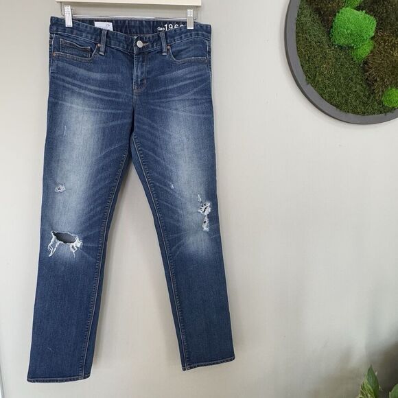 Gap Jeans Womens Size 29 Blue Real Straight Ripped Denim Pockets Zipper - Picture 1 of 6